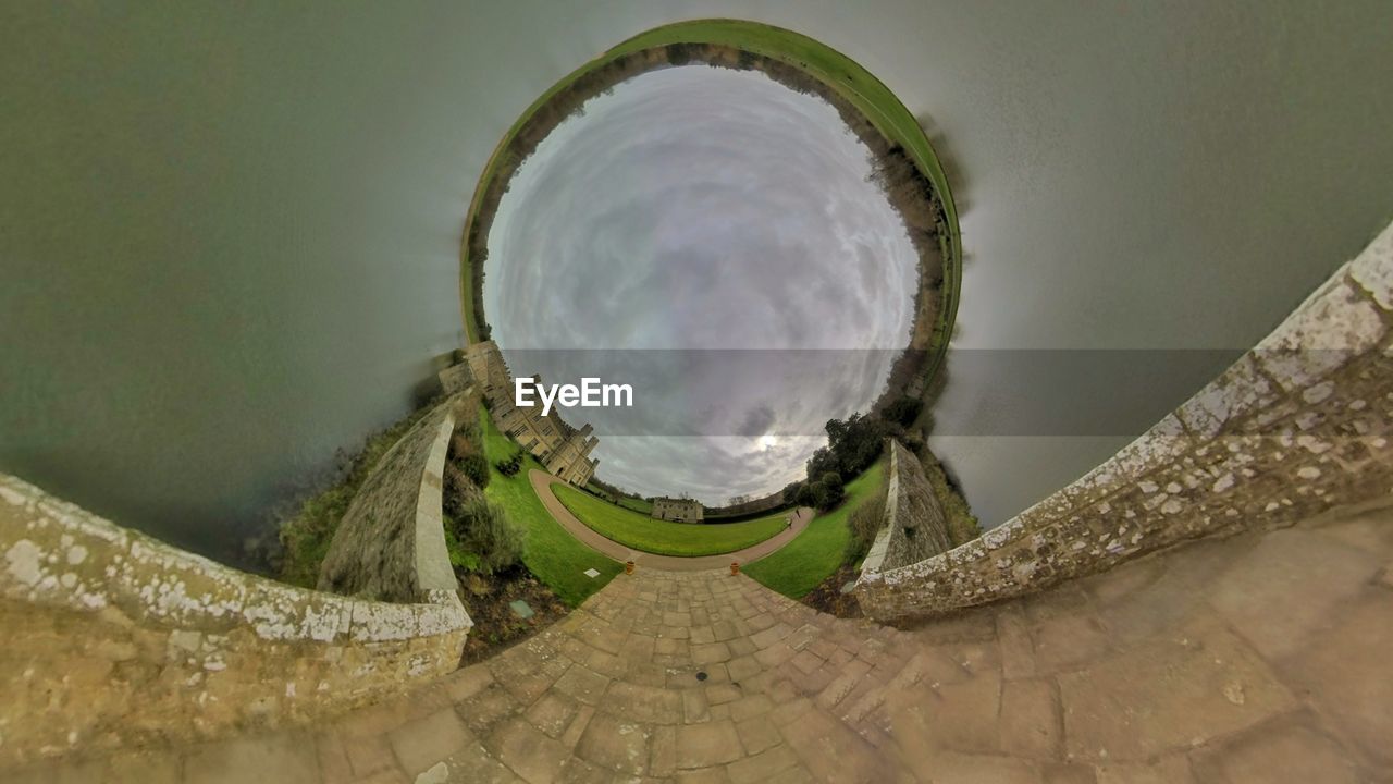 PANORAMIC VIEW OF SPIRAL STAIRCASE