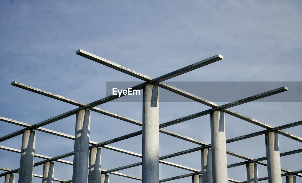 LOW ANGLE VIEW OF STRUCTURE AGAINST SKY