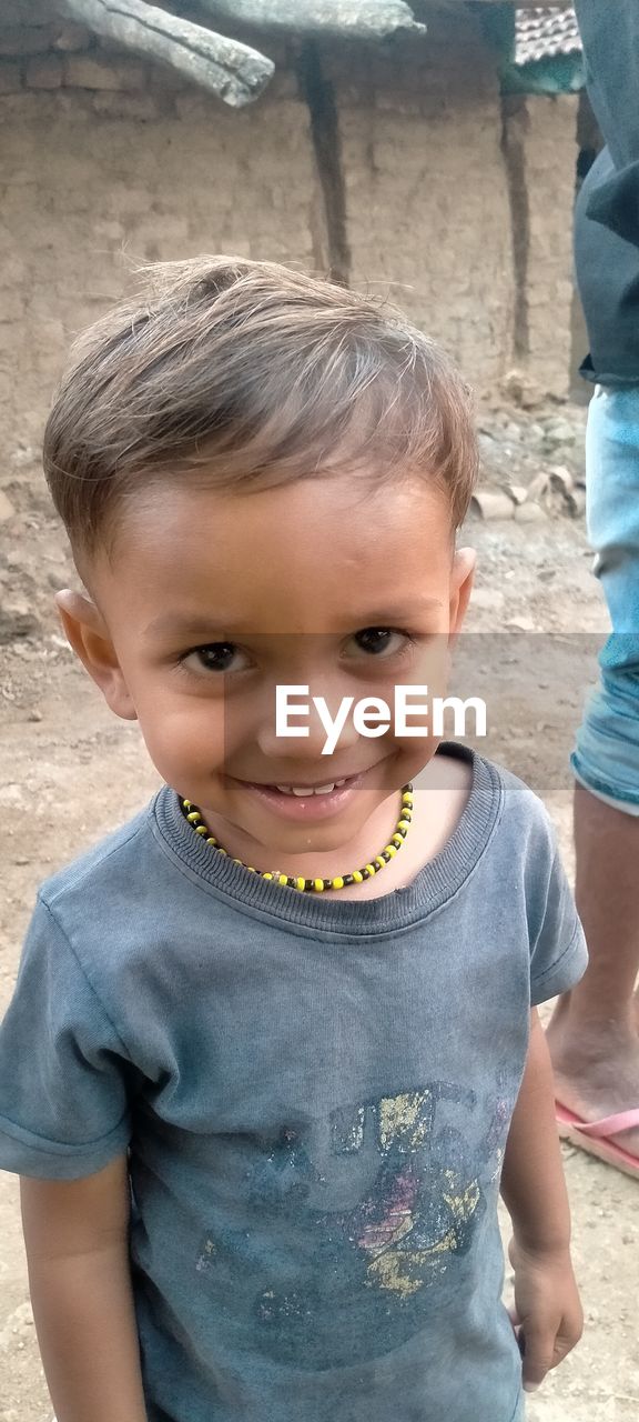 PORTRAIT OF CUTE BOY