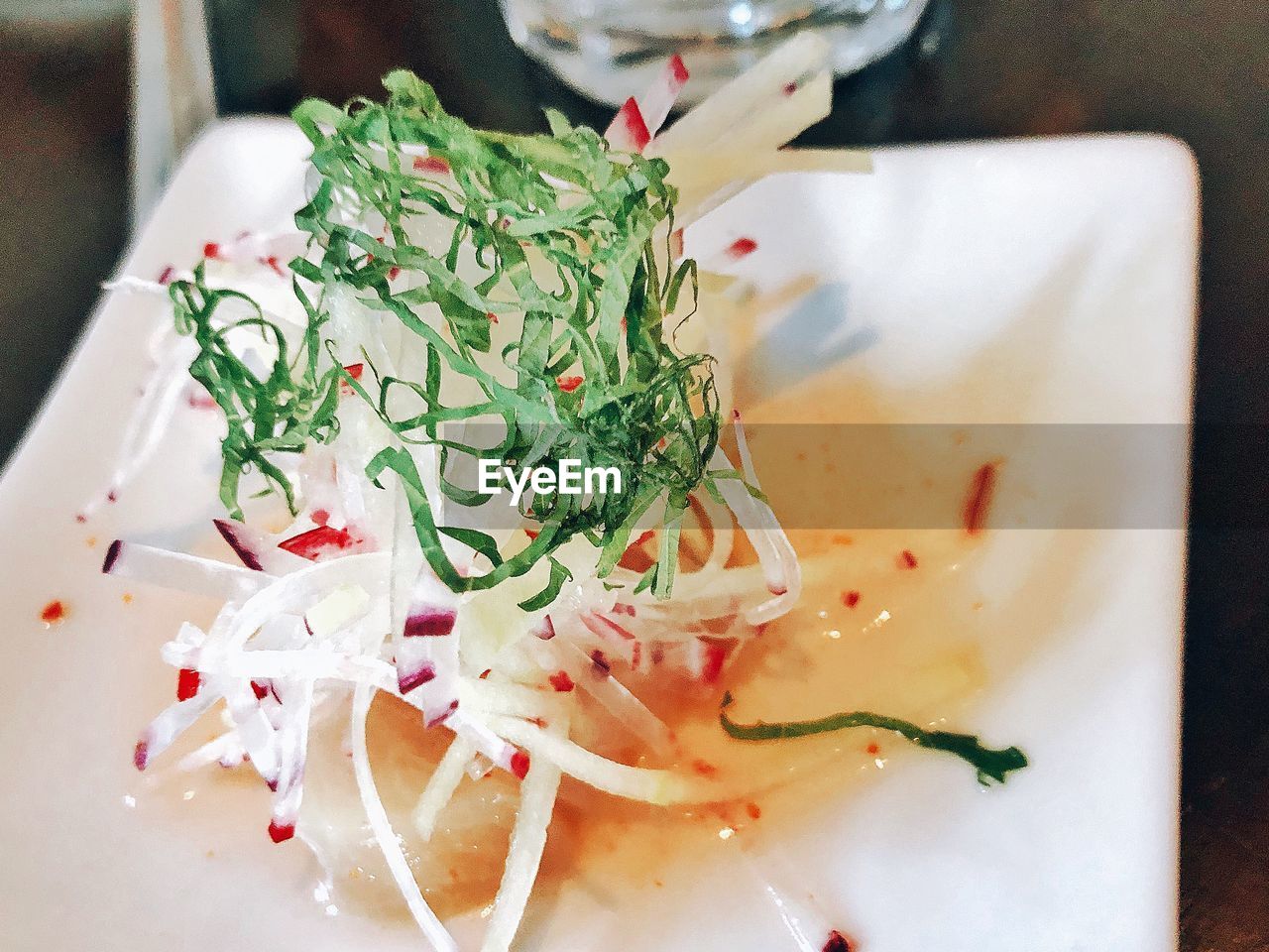 HIGH ANGLE VIEW OF ICE CREAM ON TABLE