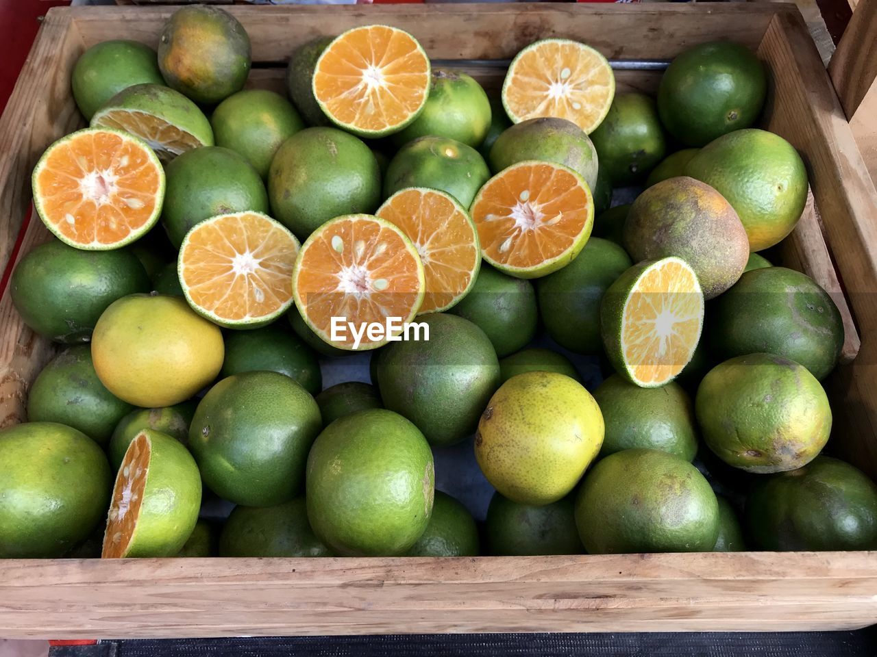 HIGH ANGLE VIEW OF FRUITS IN PLATE ON TABLE