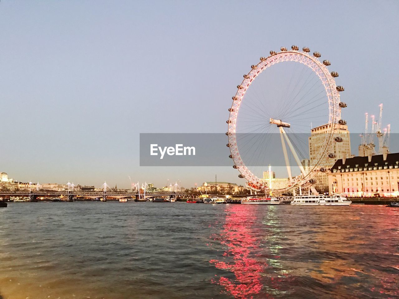 Ferris wheel in city