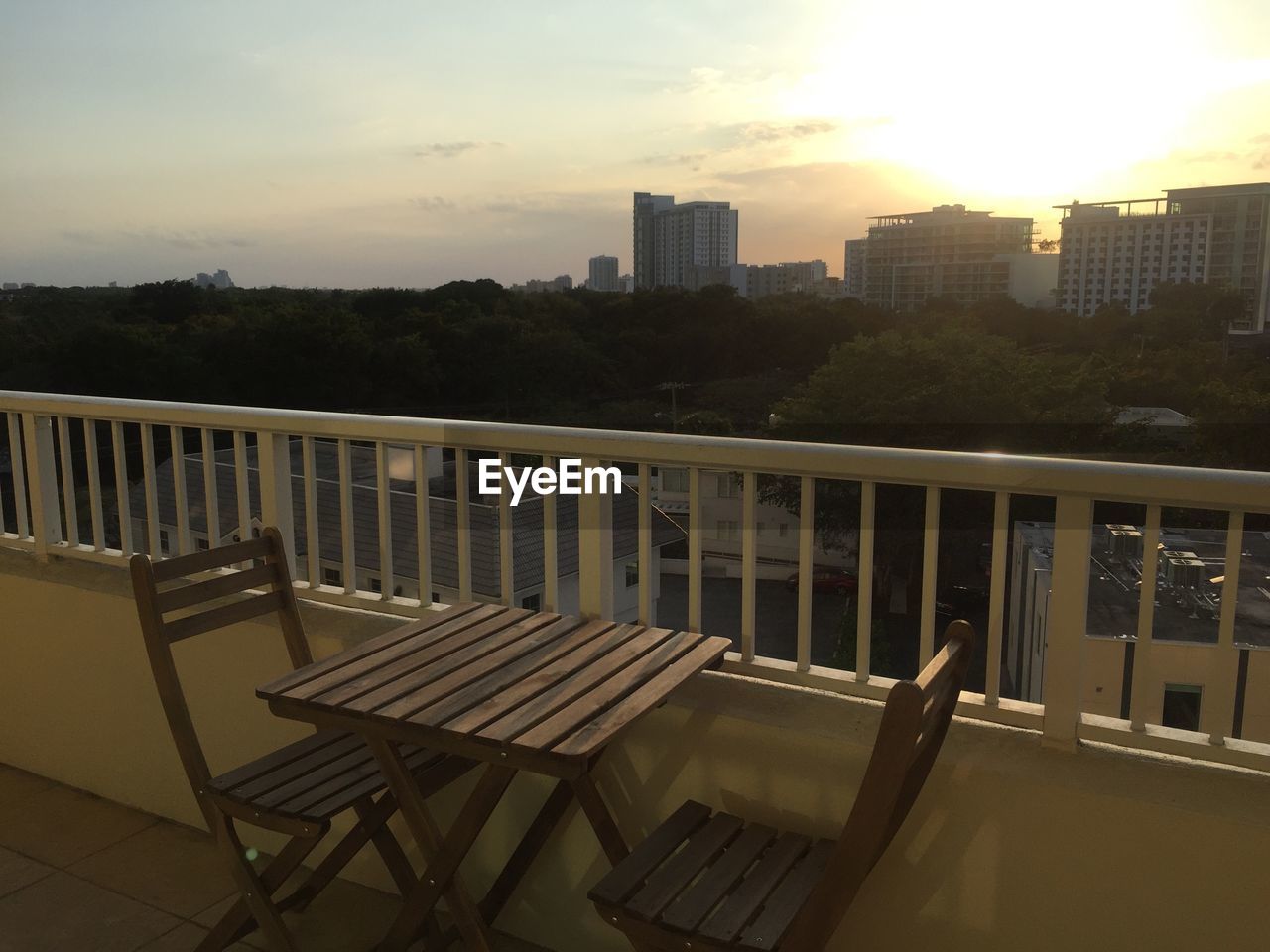 SILHOUETTE OF BUILDINGS AT SUNSET