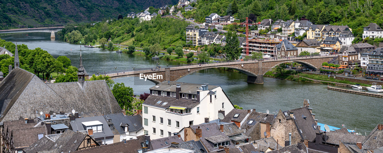 The skagerrak bridge is a bridge over the moselle in cochem. the road bridge was built in 1925-1926.