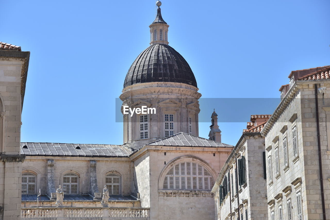 LOW ANGLE VIEW OF CHURCH AGAINST SKY