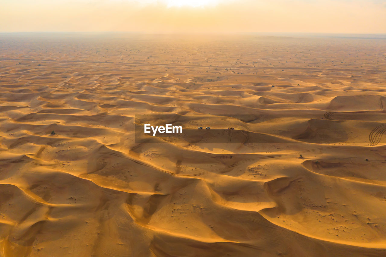 SCENIC VIEW OF DESERT AGAINST SKY