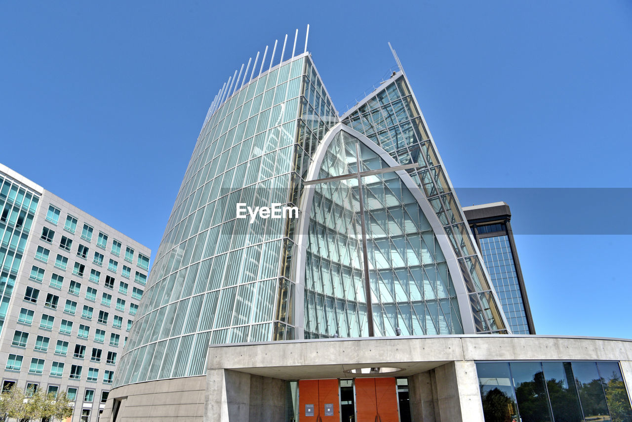 LOW ANGLE VIEW OF OFFICE BUILDINGS