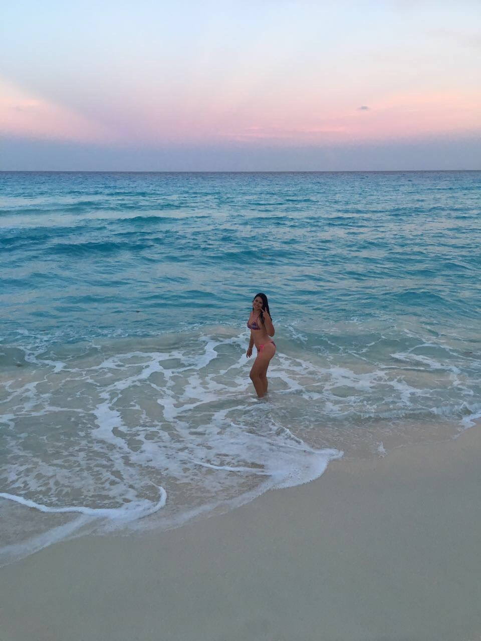 FULL LENGTH OF MAN ON BEACH