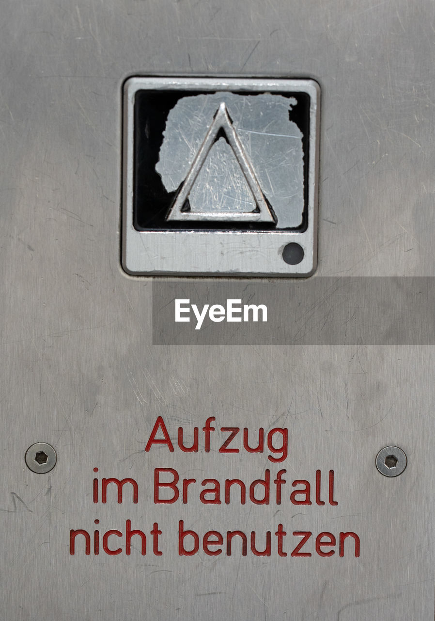 communication, text, sign, western script, no people, font, close-up, warning sign, information sign, guidance