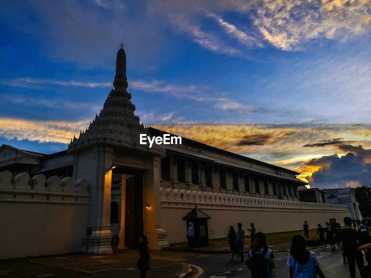 TOURISTS AT TEMPLE