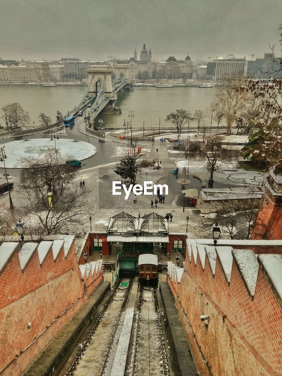 Szechenyi chain bridge over danube river in city