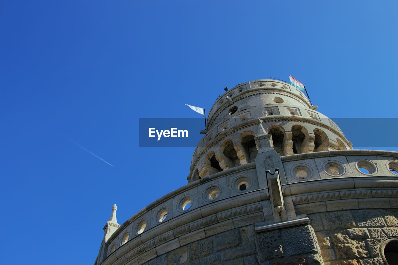 LOW ANGLE VIEW OF A BUILDING