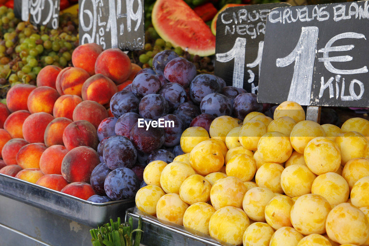 FRUITS AND VEGETABLES IN MARKET STALL