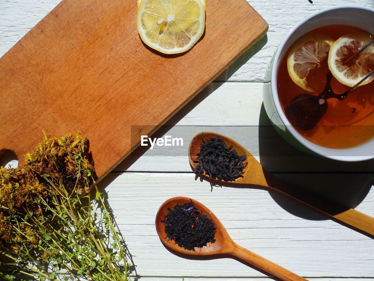 HIGH ANGLE VIEW OF FRUITS AND TABLE