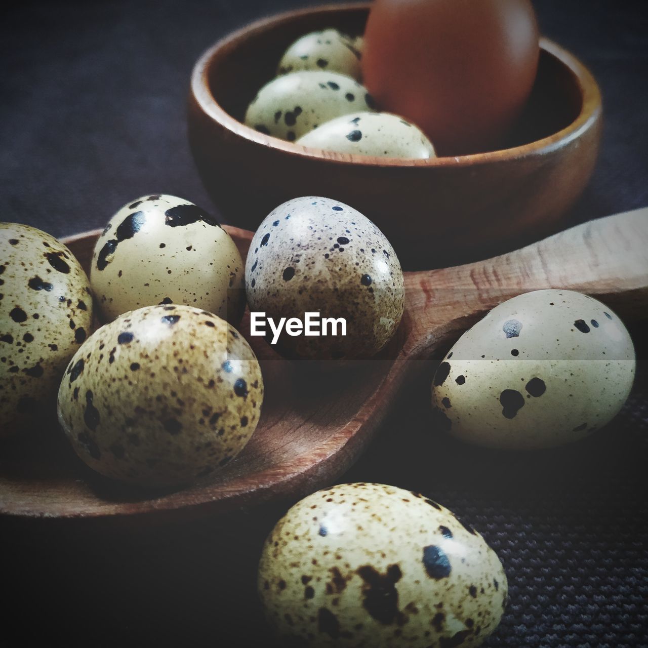 HIGH ANGLE VIEW OF EGGS IN CONTAINER