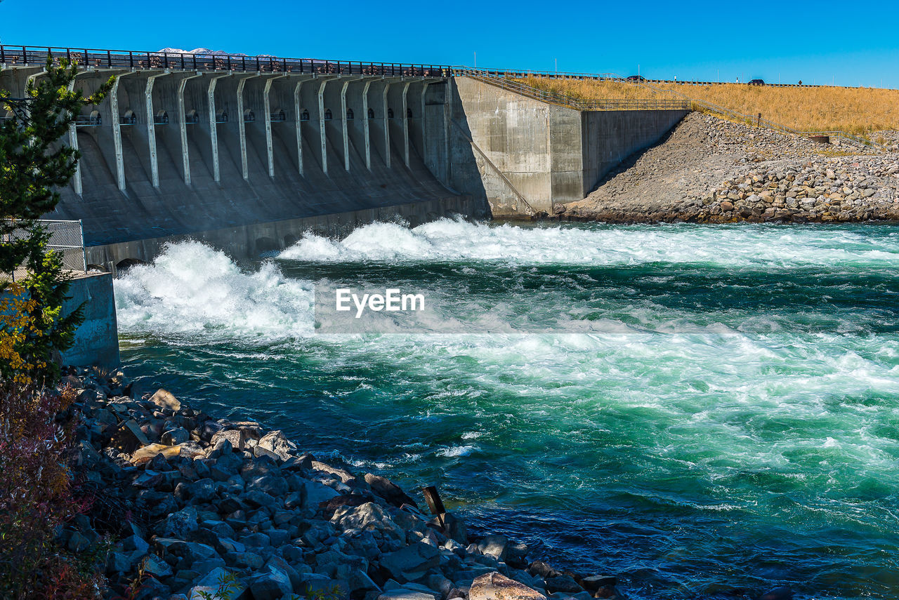 VIEW OF DAM ON SEA