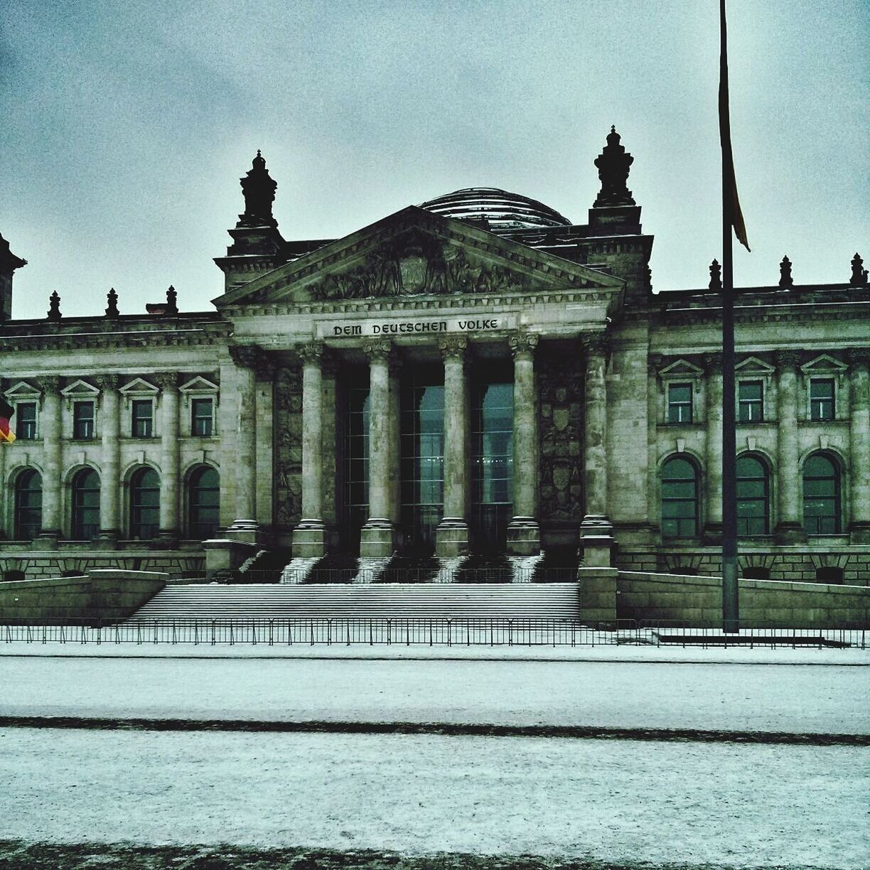 Exterior of reichstag building against sky