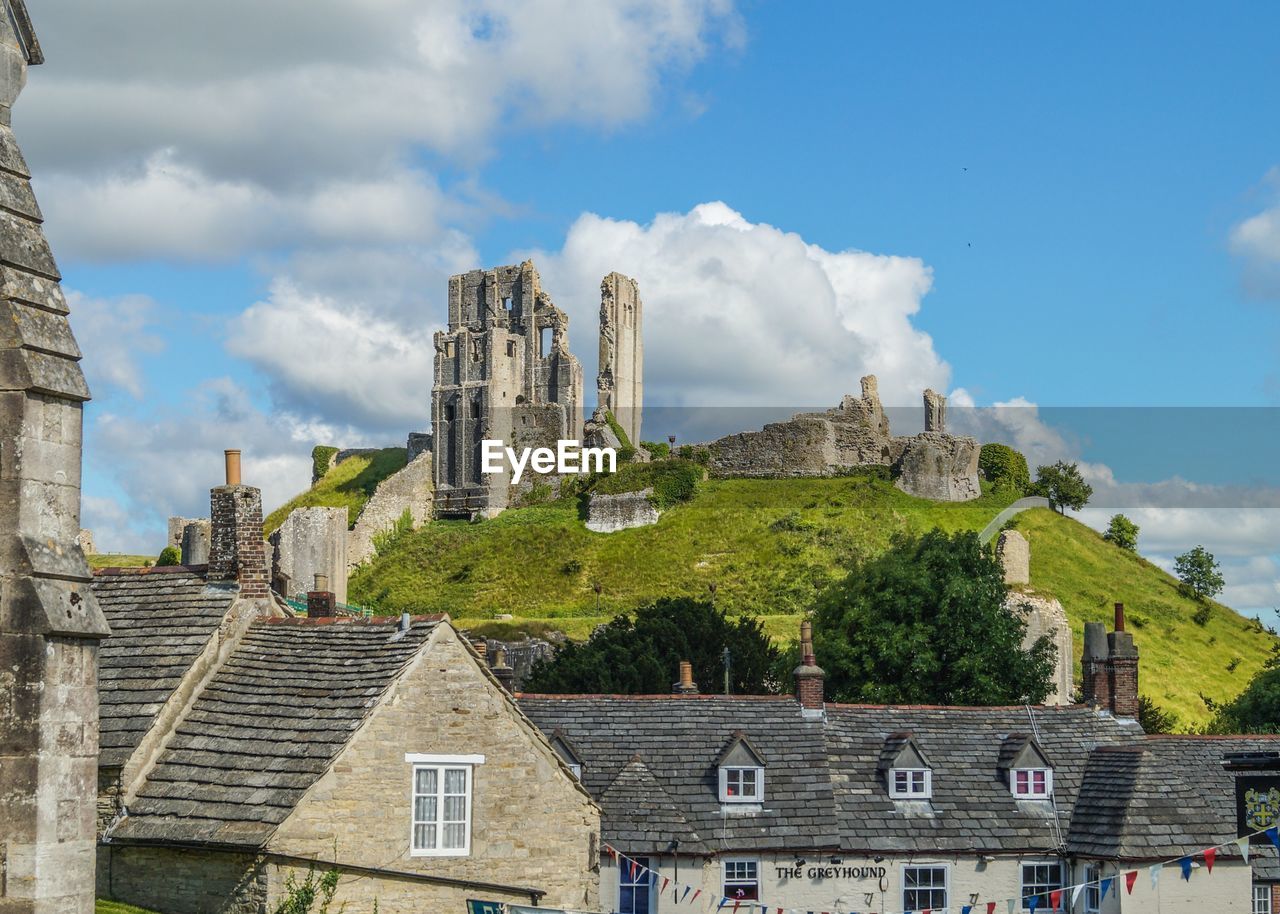 Corfe castle against sky