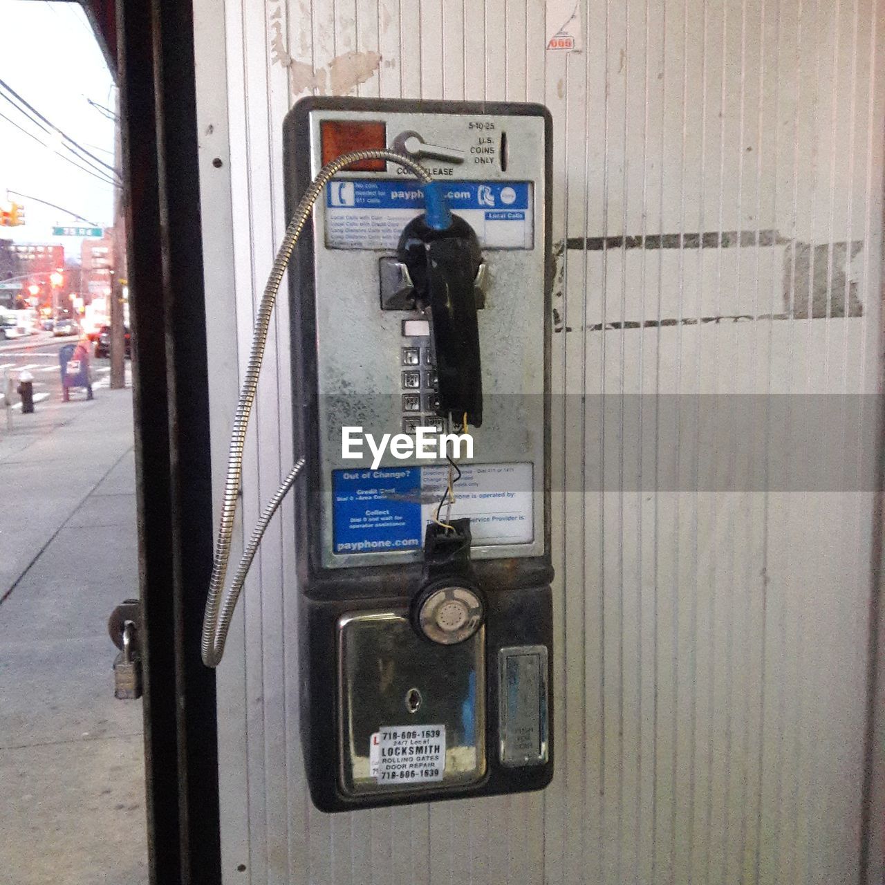 TEXT ON TELEPHONE BOOTH
