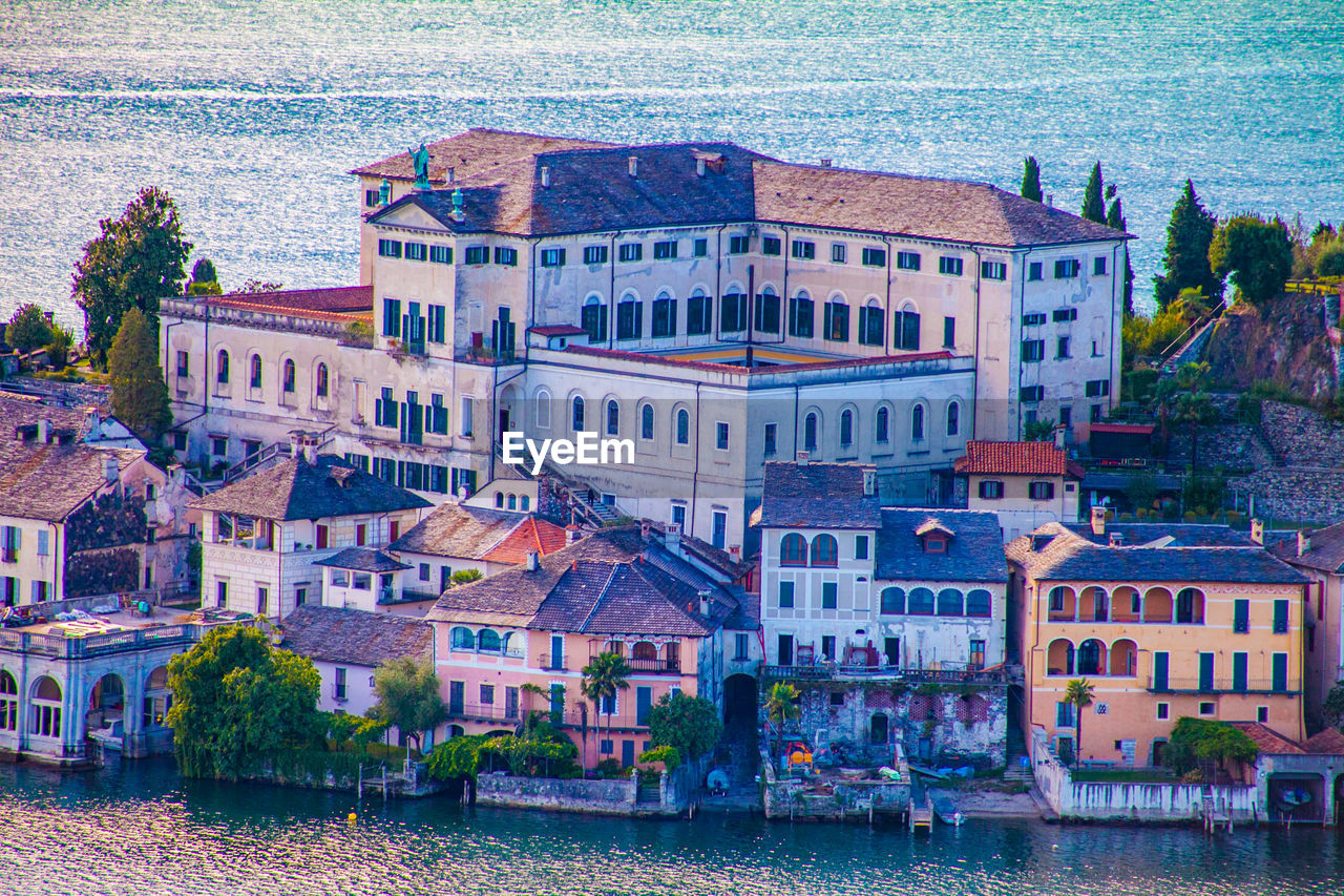 Scenic view of isola san giulio inside orta's lake, piemonte, italy.