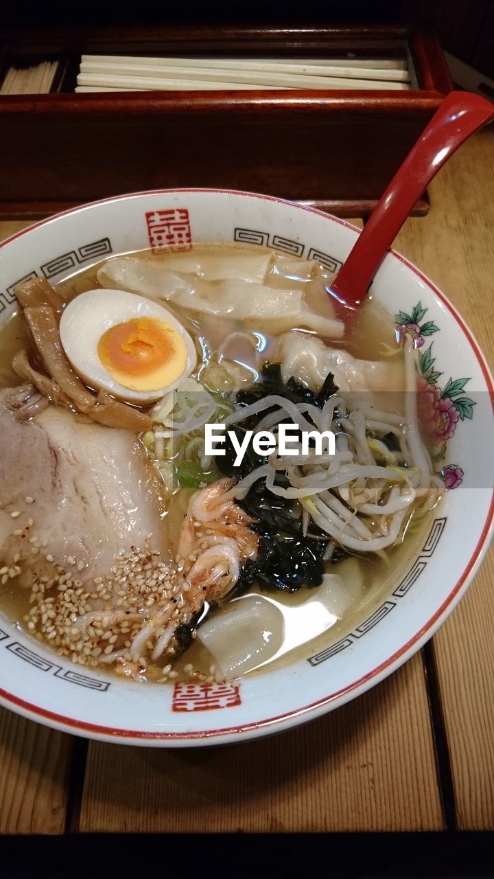 CLOSE-UP OF SERVED NOODLES IN PLATE