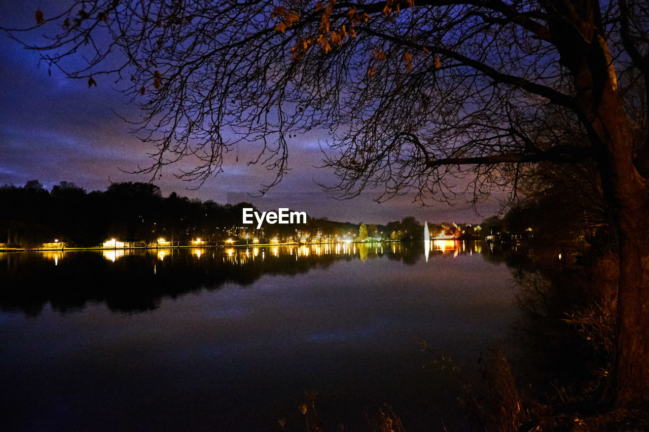 SCENIC VIEW OF RIVER AGAINST SKY AT NIGHT