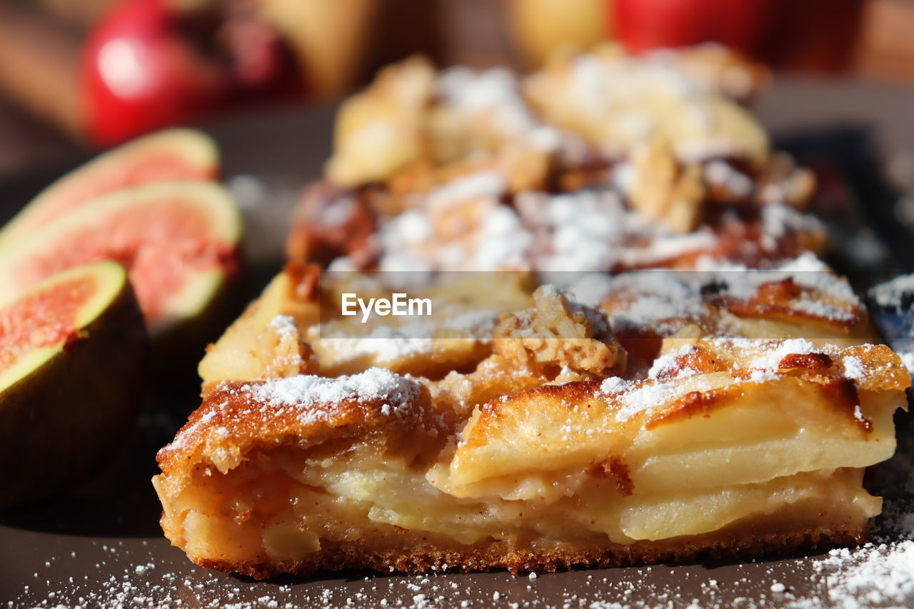 food and drink, food, dish, fruit, freshness, sweet food, produce, meal, dessert, sweet, breakfast, healthy eating, baked, cuisine, indoors, no people, close-up, slice, focus on foreground, pie, cake, sugar, apple - fruit, still life, sweet pie, apple pie