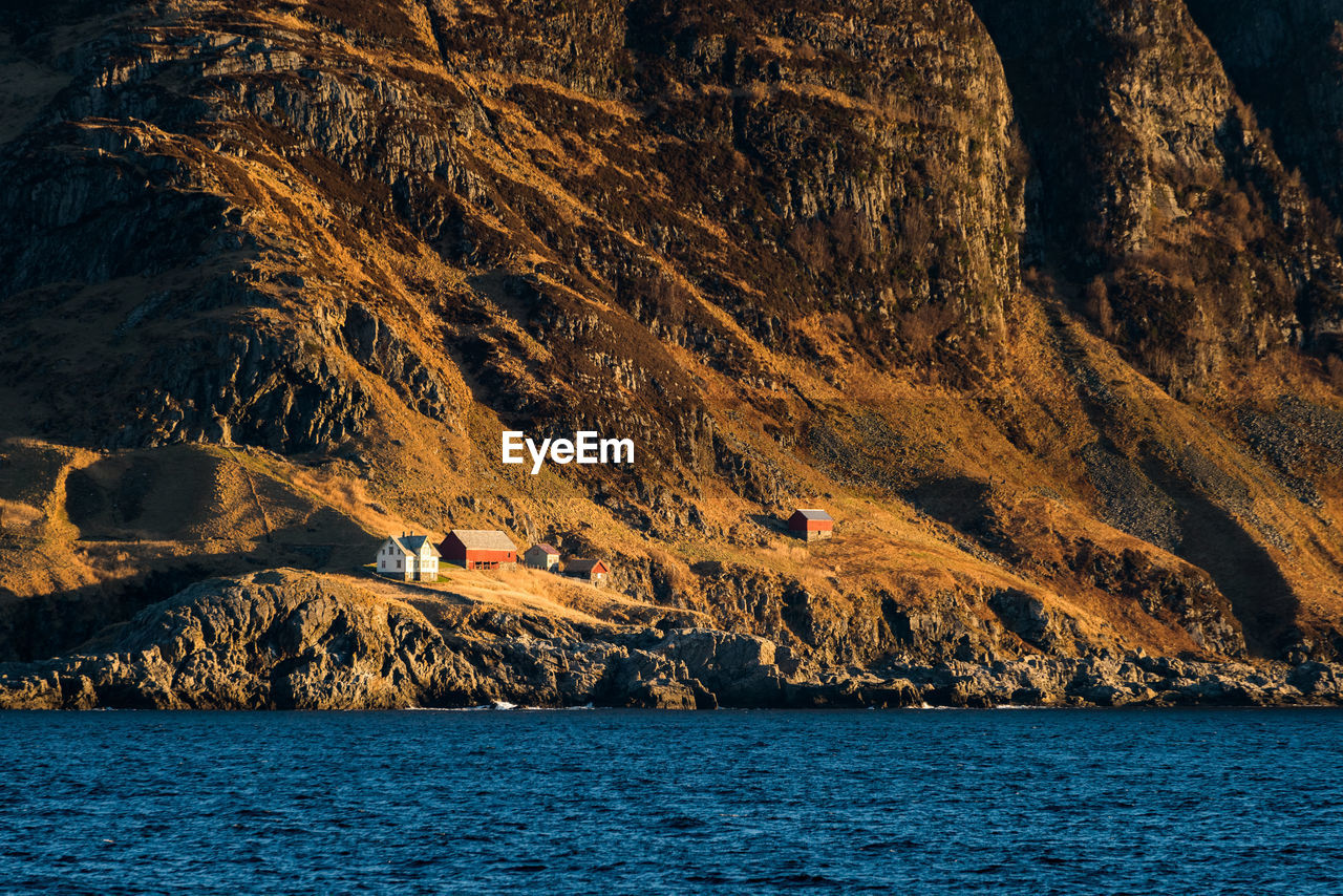 SCENIC VIEW OF SEA AND ROCKS