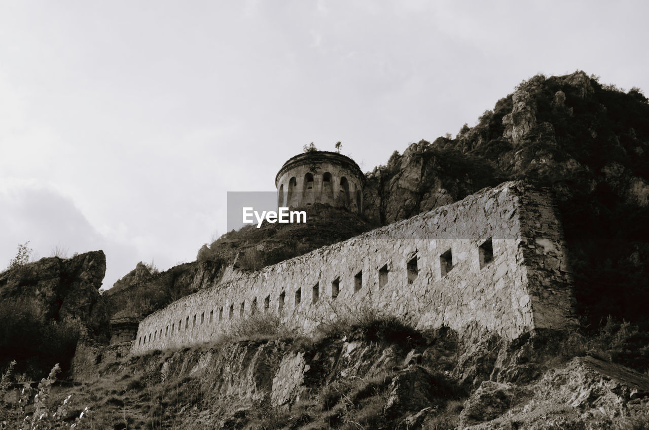 LOW ANGLE VIEW OF OLD RUIN BUILDING