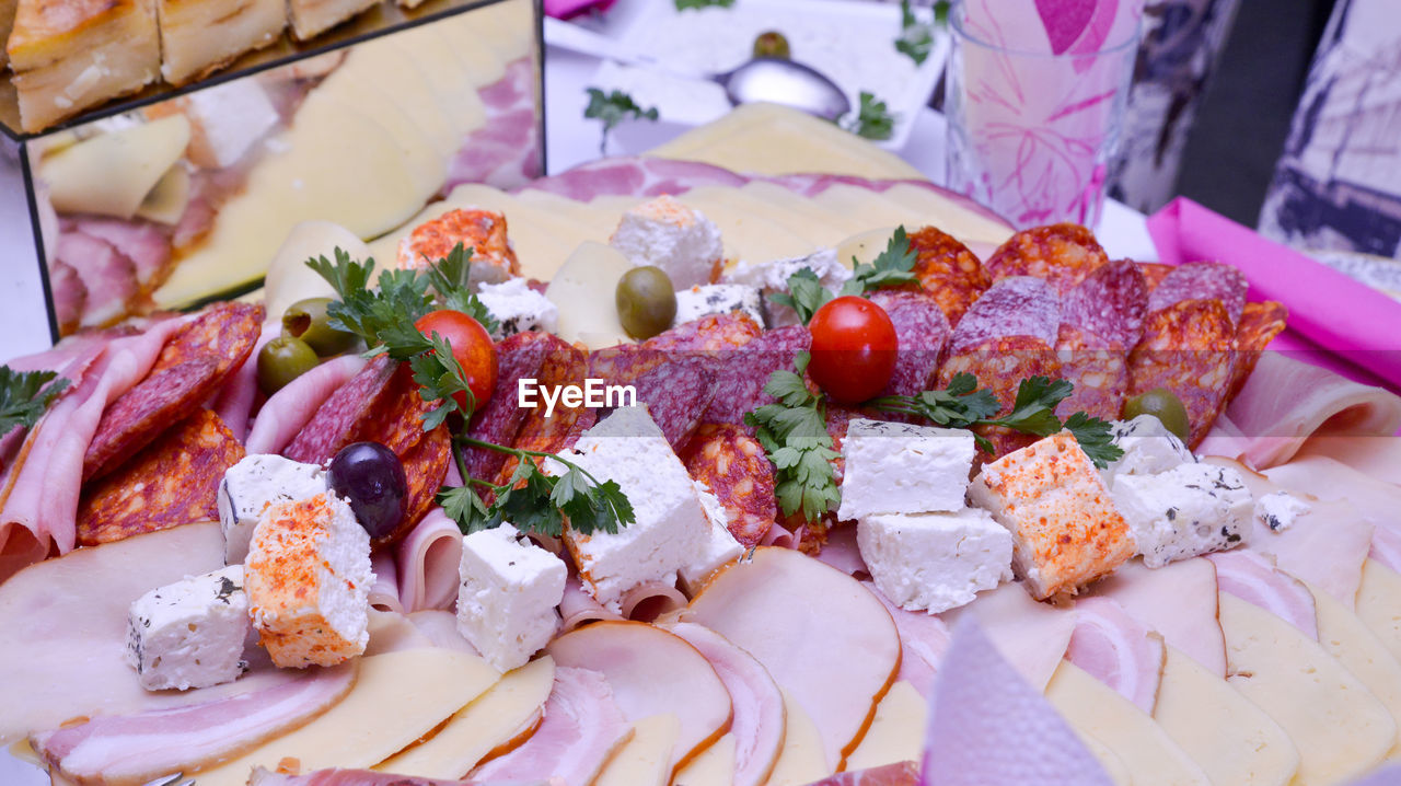 CLOSE-UP OF SERVED FOOD ON PLATE