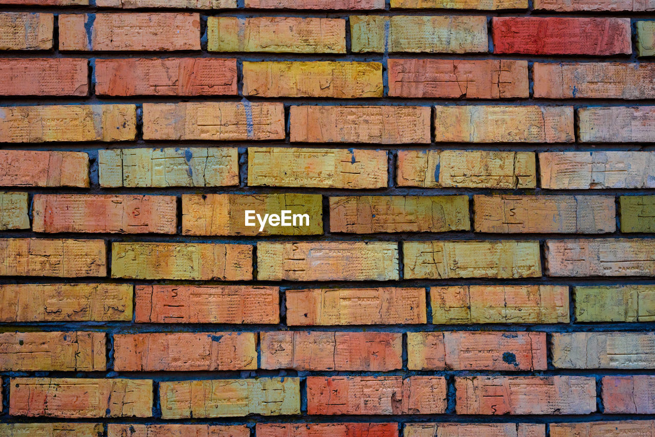 brick, brickwork, backgrounds, full frame, wall, brick wall, pattern, wall - building feature, textured, architecture, no people, built structure, floor, multi colored, repetition, in a row, day, arrangement, side by side, brown, red, close-up, outdoors, flooring