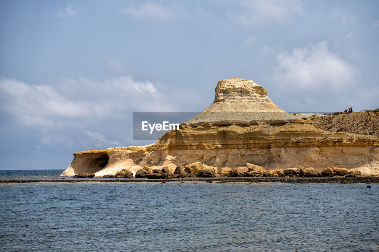 ROCK FORMATIONS ON SEA