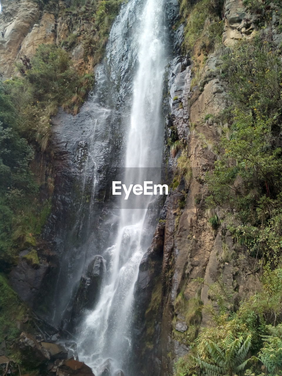 VIEW OF WATERFALL