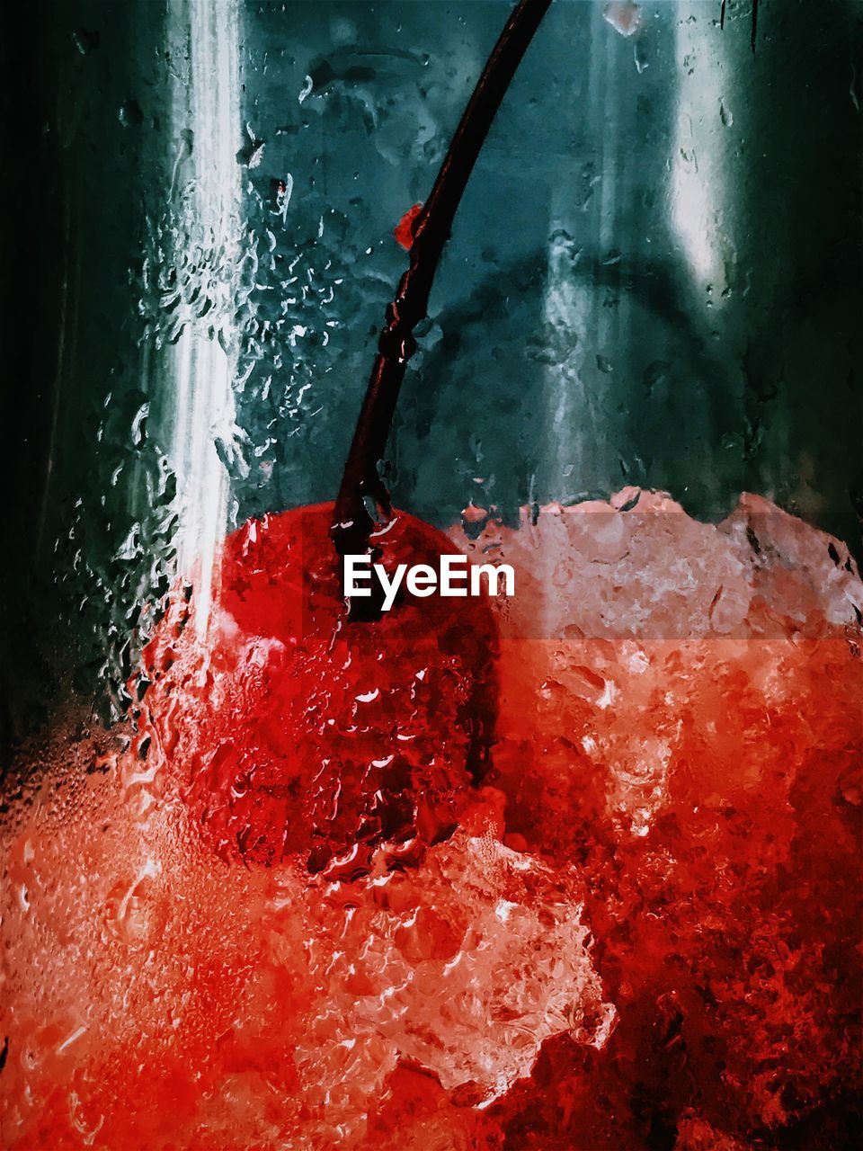 CLOSE-UP VIEW OF WATER