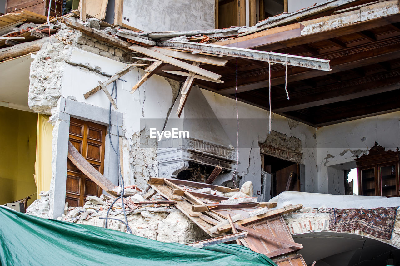 ABANDONED BUILDINGS IN OLD TOWN