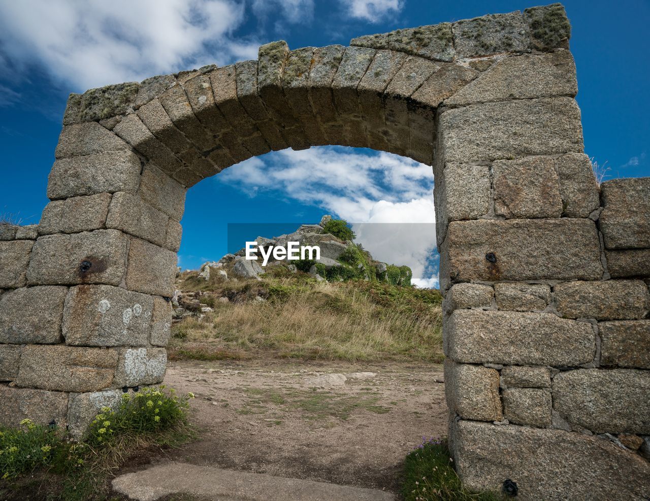 VIEW OF OLD RUINS