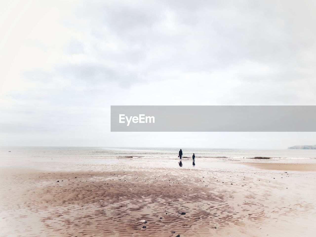 VIEW OF BEACH AGAINST SKY