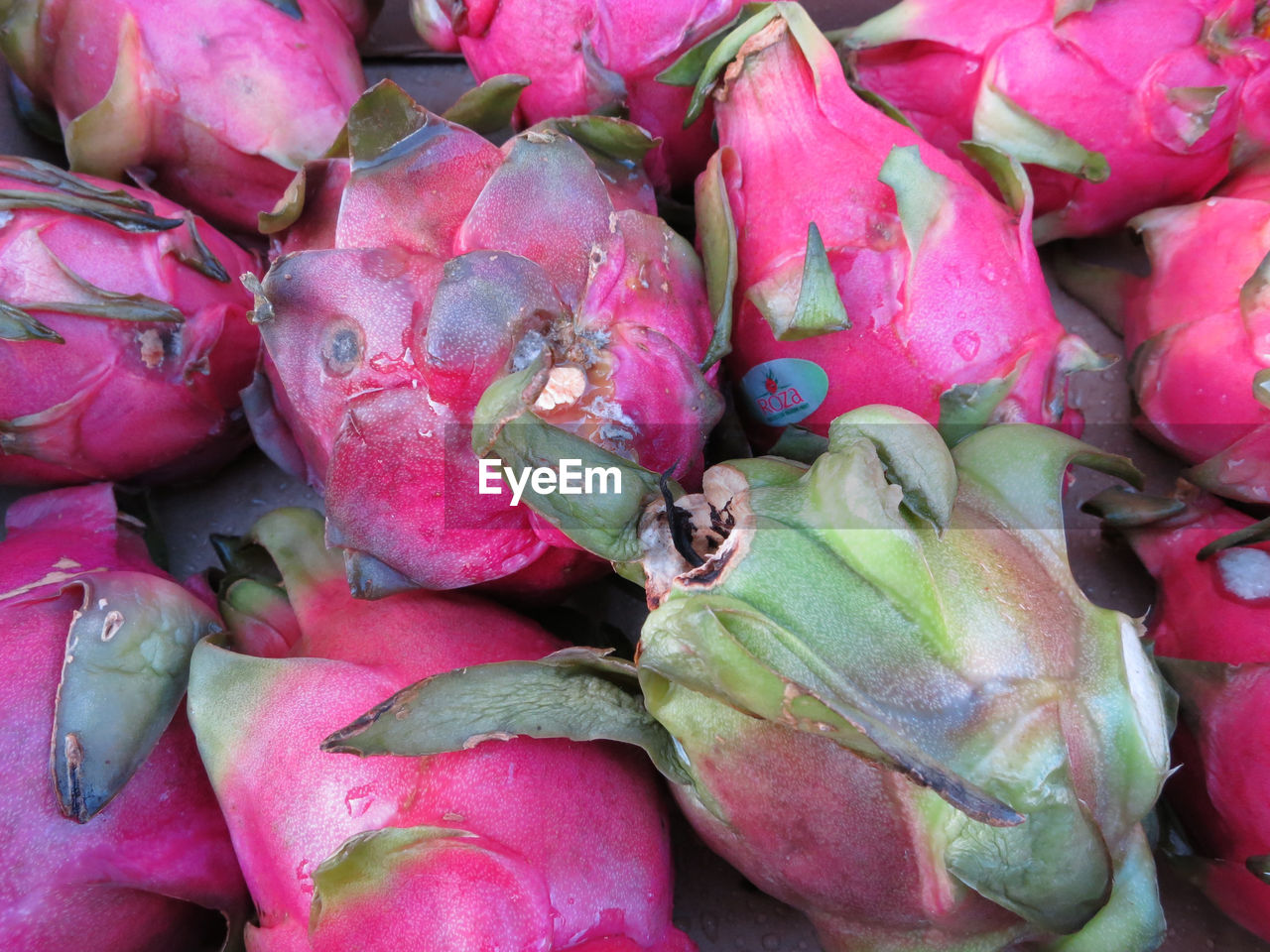 FULL FRAME SHOT OF FRESH VEGETABLES IN MARKET