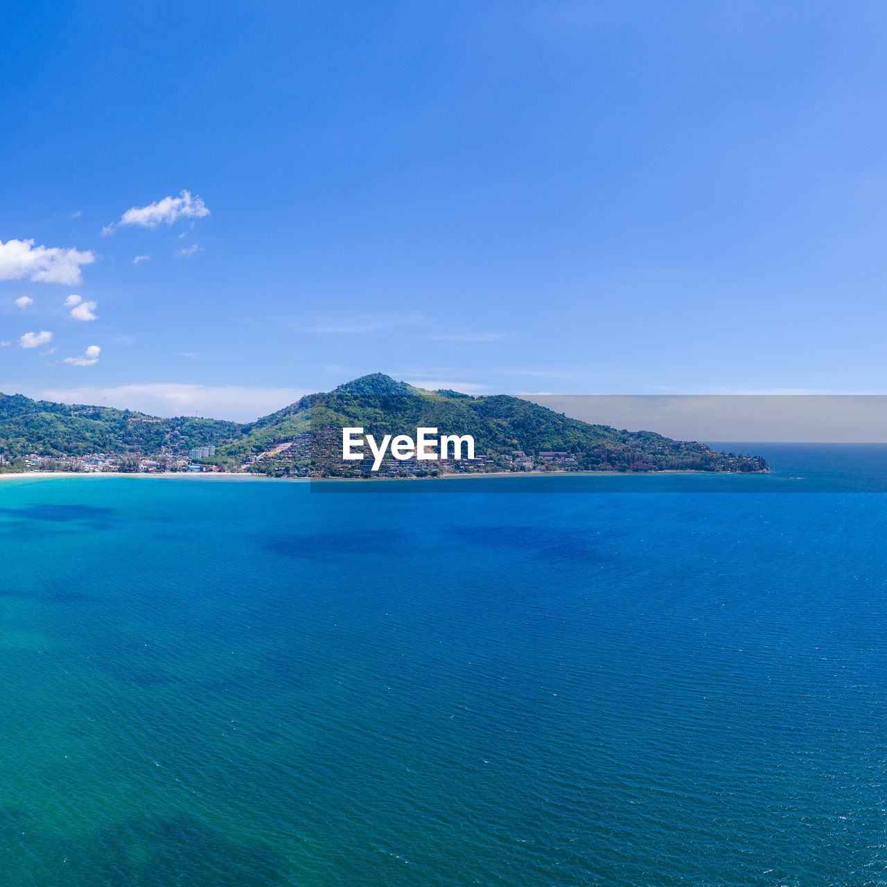 PANORAMIC SHOT OF SEA AGAINST SKY