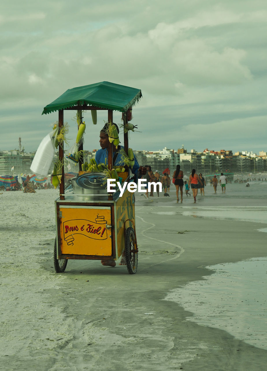 PEOPLE ON BEACH