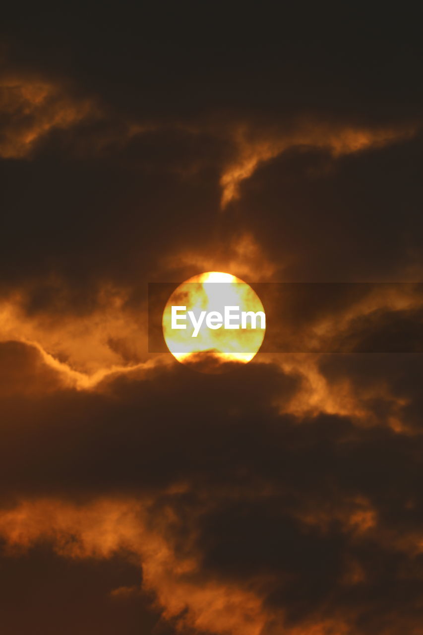 Low angle view of sun during sunset