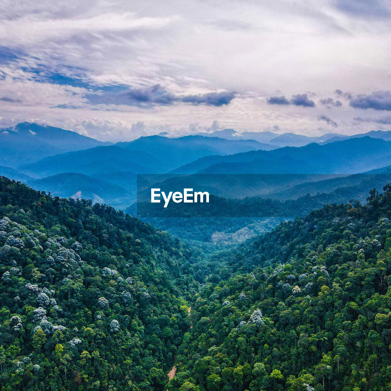 SCENIC VIEW OF LANDSCAPE AGAINST SKY DURING WINTER