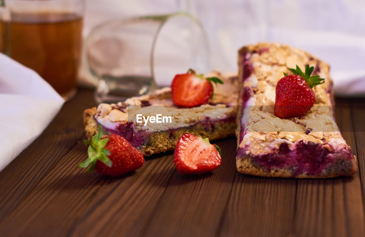 CLOSE-UP OF FRESH BREAKFAST ON TABLE