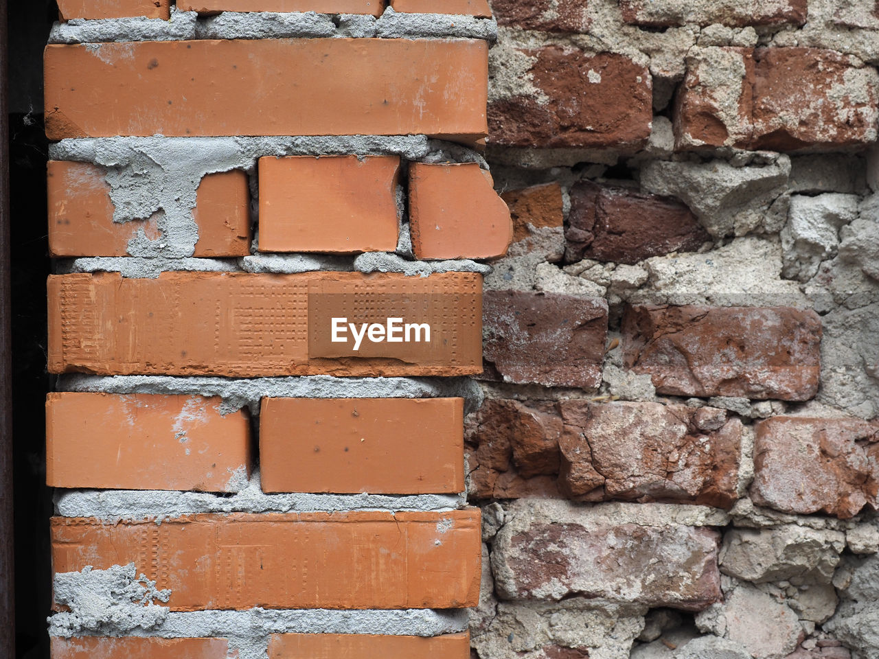 brick, brickwork, brick wall, wall, architecture, wall - building feature, built structure, full frame, backgrounds, textured, no people, pattern, day, building exterior, old, close-up, construction material, brown, red, weathered, outdoors, rough