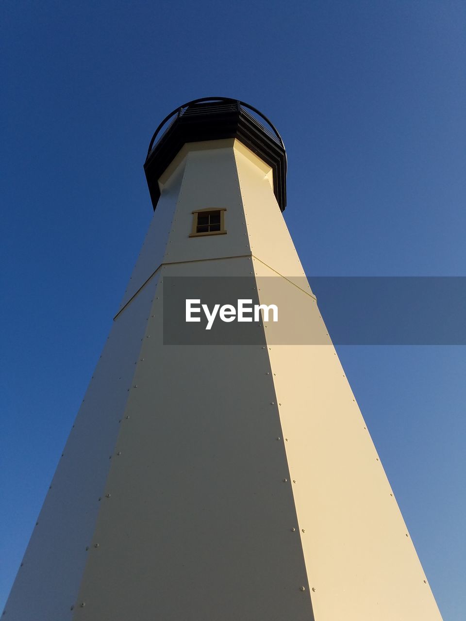 LOW ANGLE VIEW OF LIGHTHOUSE AGAINST SKY