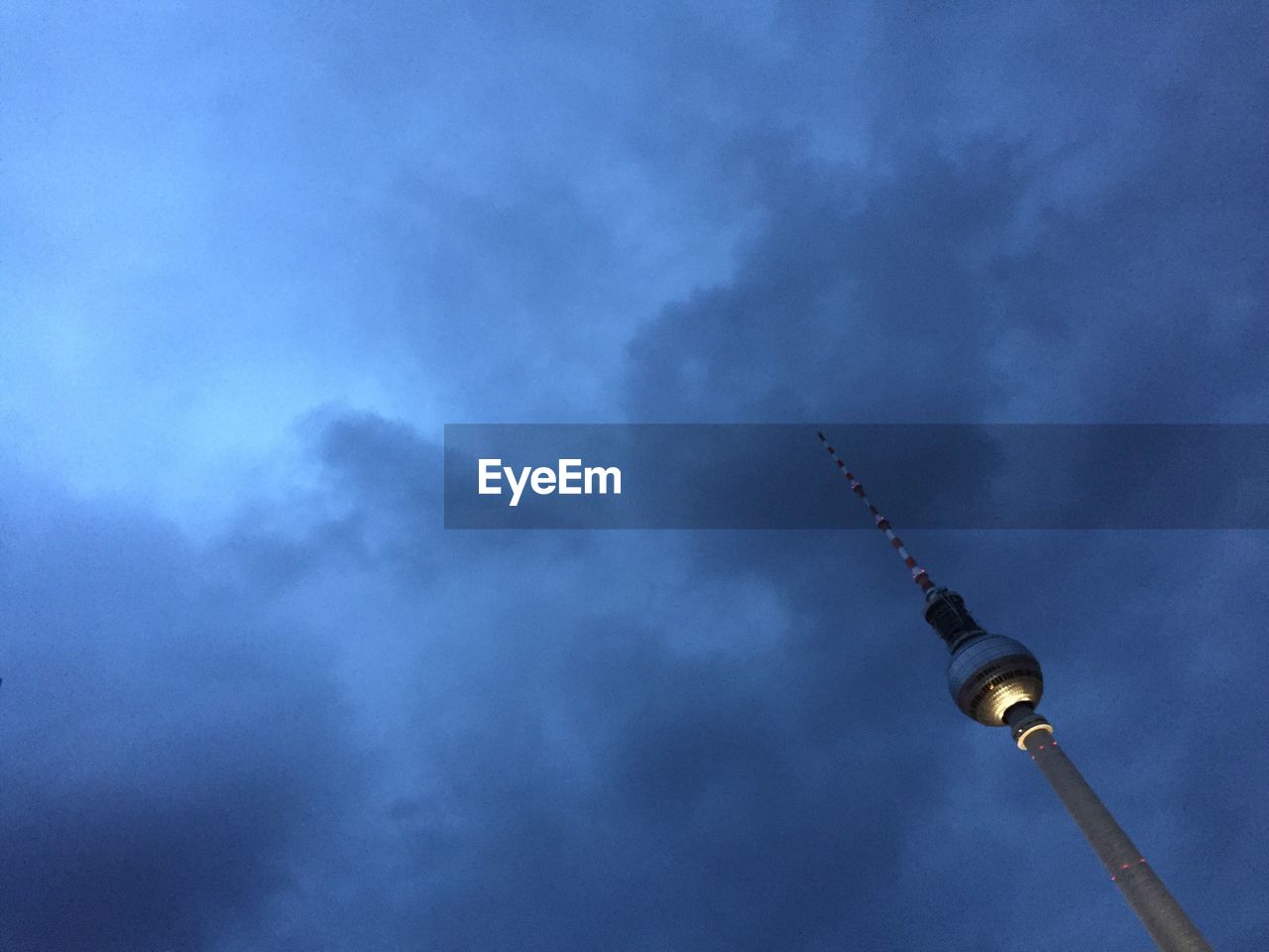 LOW ANGLE VIEW OF STREET LIGHT AGAINST SKY