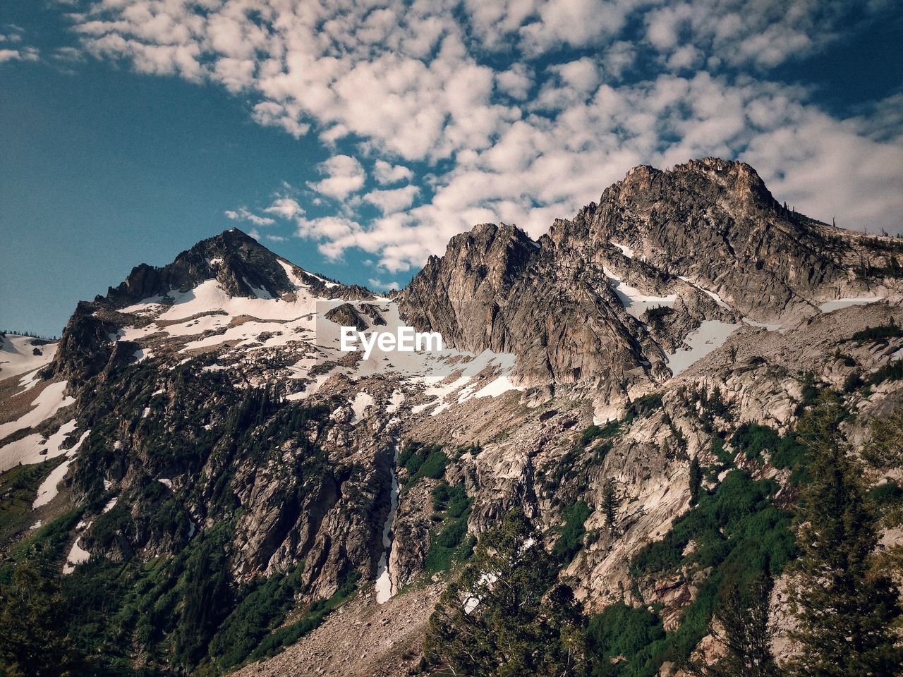 VIEW OF ROCKY MOUNTAINS AGAINST SKY