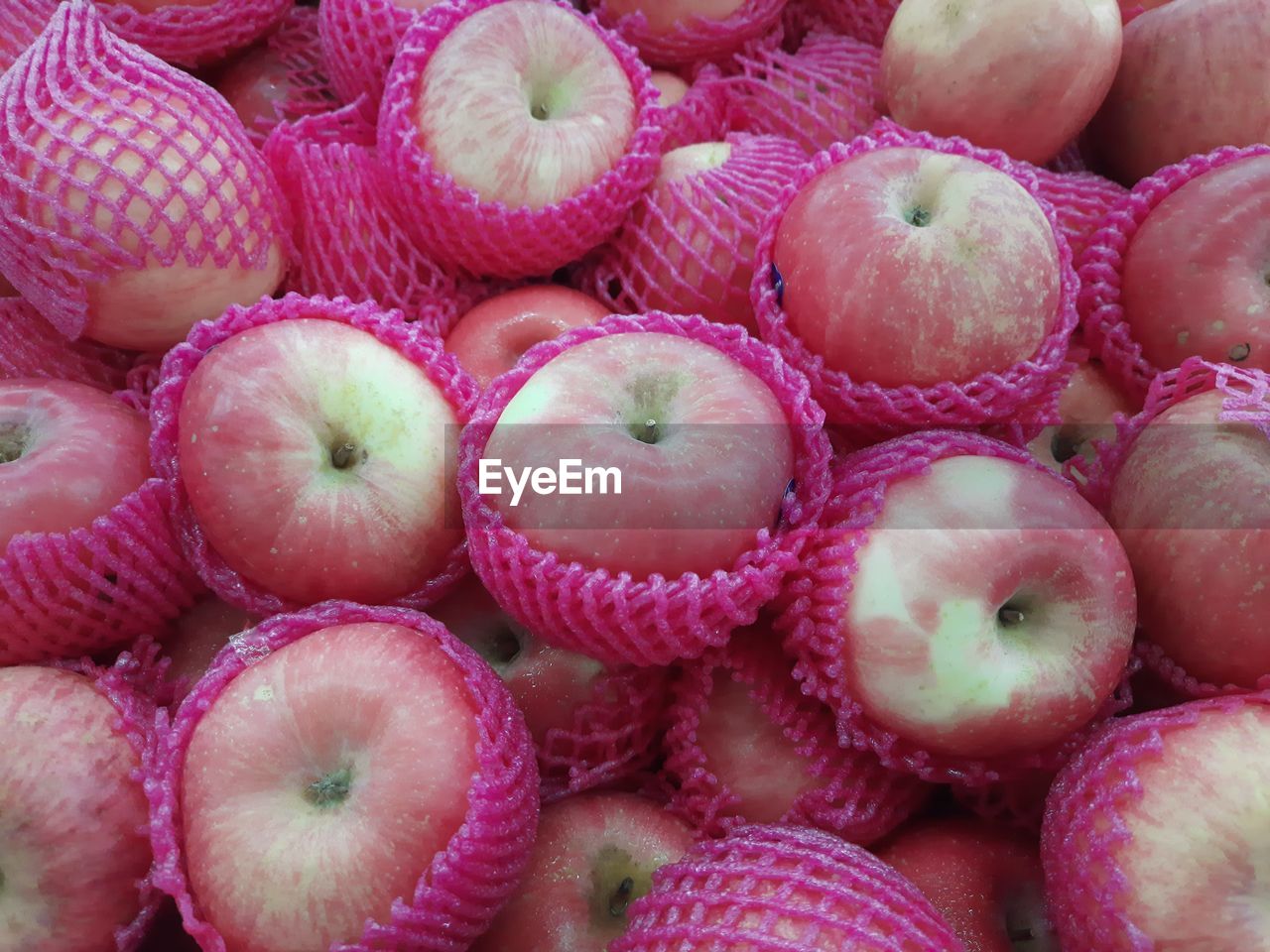 FULL FRAME SHOT OF FRUITS FOR SALE AT MARKET