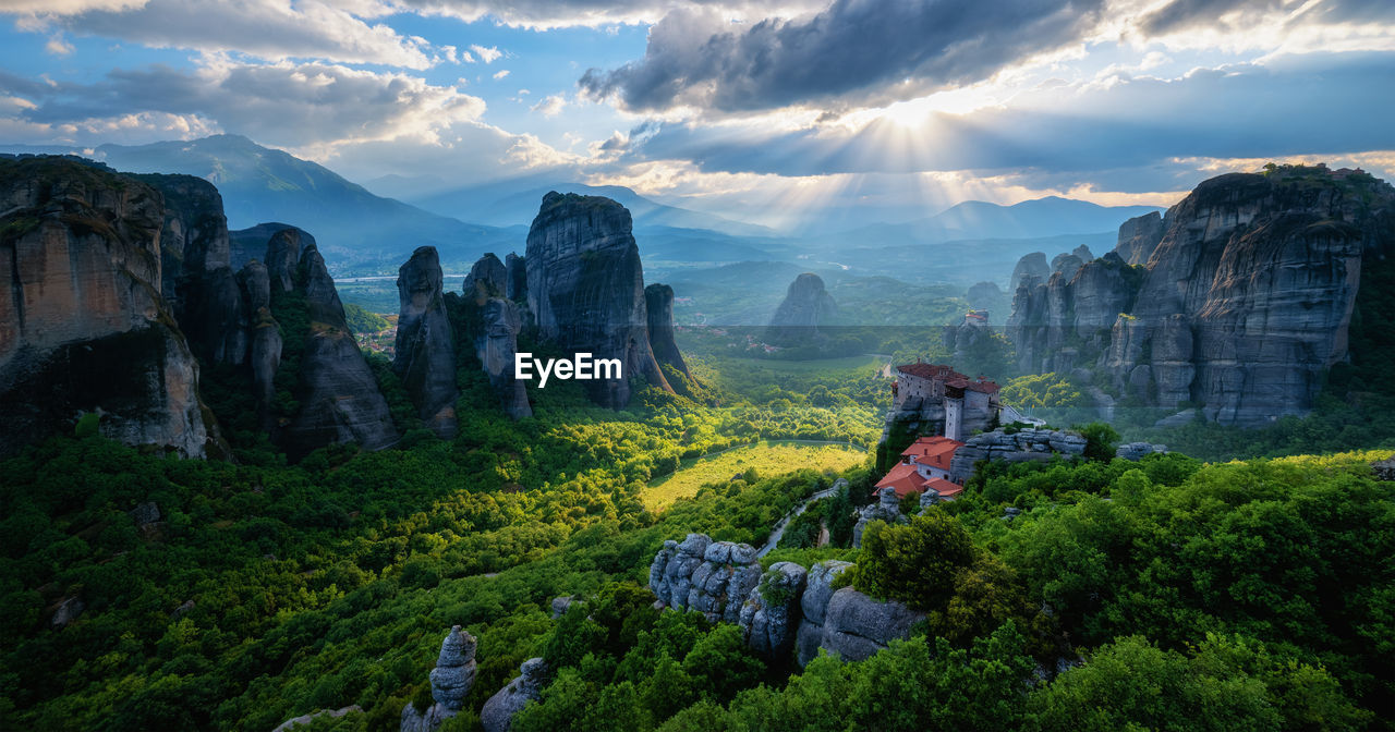 PANORAMIC SHOT OF MOUNTAINS AGAINST SKY