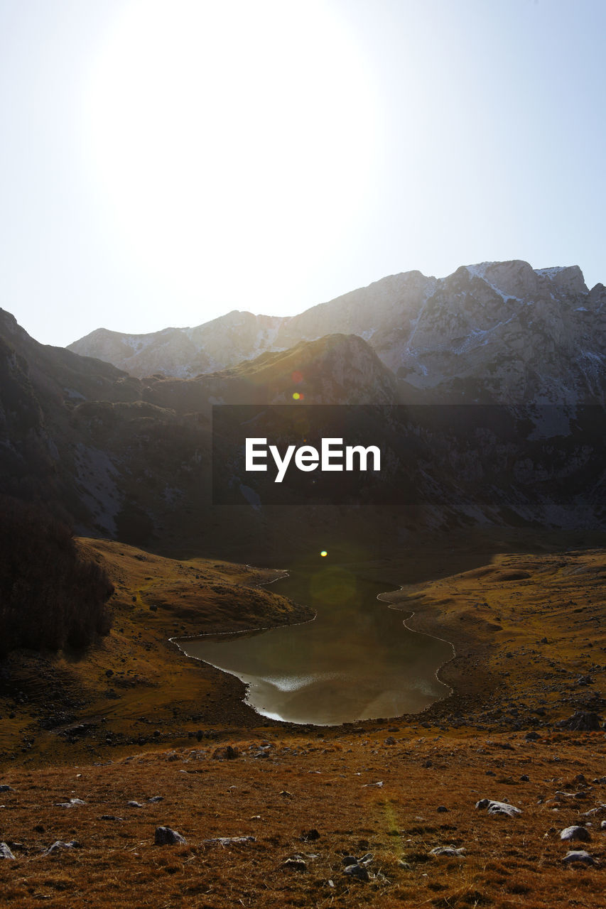 SCENIC VIEW OF MOUNTAIN AGAINST SKY